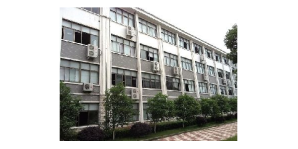 給你一份學(xué)?？照{(diào)集中監(jiān)控管理系統(tǒng)，高效節(jié)能，智能管理
